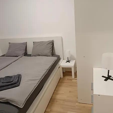 New Gray In The Center Of