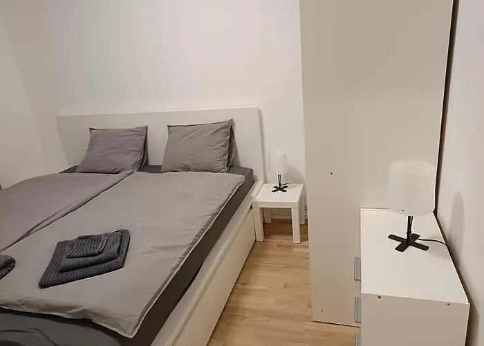 New Gray In The Center Of